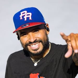 Manny Santiago