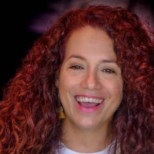 Laura De La Uz
