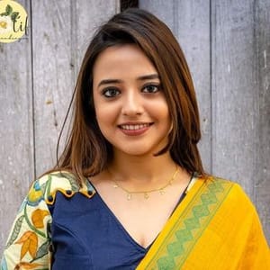 Anushka Bee