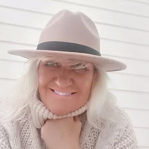 Homebylark Anna-maria