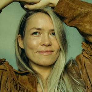 Anya  Zvizh