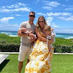 Jennifer Hawkins-wall