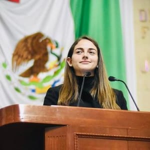Tania Larios Mx