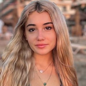 Clementine Lea