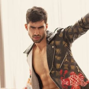 Carlos Andres B