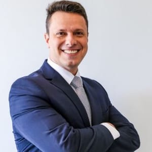 Prof. Marcelo Valio