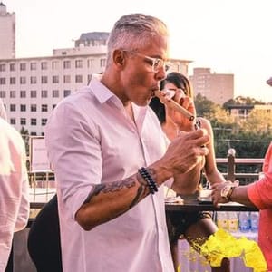 Vince Velazquez