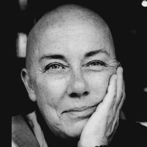 Robina Courtin