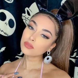 Monique  777