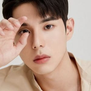 Dong Wook
