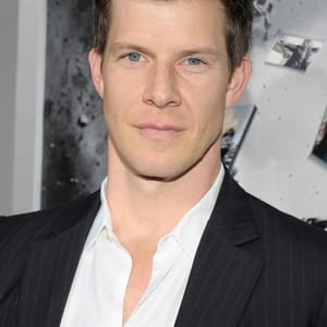 Eric Mabius