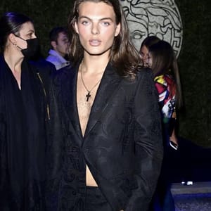 Damian Hurley