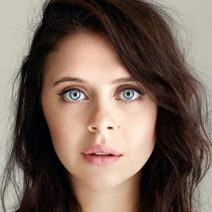 Bel Powley
