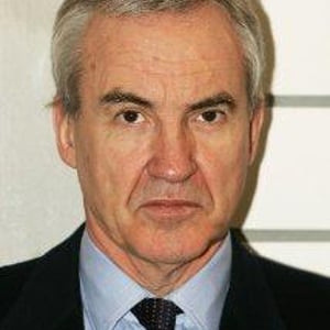 Larry Lamb