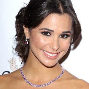 Josie Loren