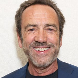 Robert Lindsay