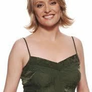Laurie Brett