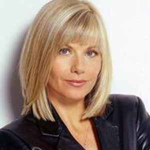 Glynis Barber