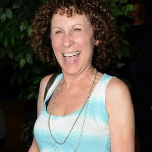 Rhea Perlman