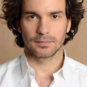 Santiago Cabrera