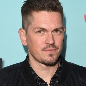 Steve Howey