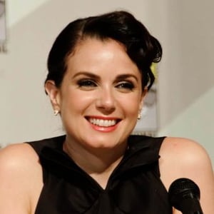 Mia Kirshner