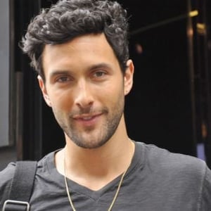 Noah Mills