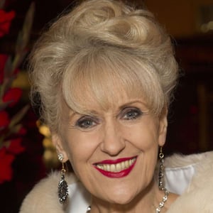 Anita Dobson