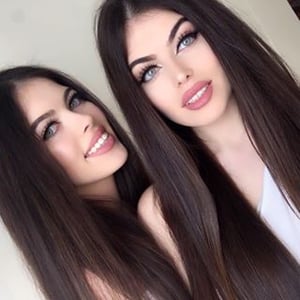 Gülcan & Sahinur Twins