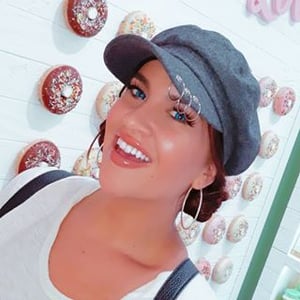 Ashley Lindley Shaffer⠀⠀