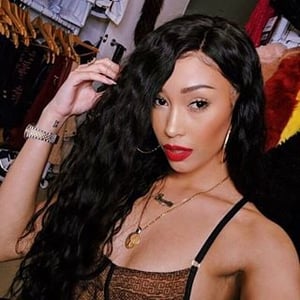 Nauwuehn29 Ftm Snoochie shy estimated net worth, biography, age, height, dating, relationship records, salary, income, cars, lifestyles & many more details have been updated below. https www thehandbook com celebrity snoochie shy