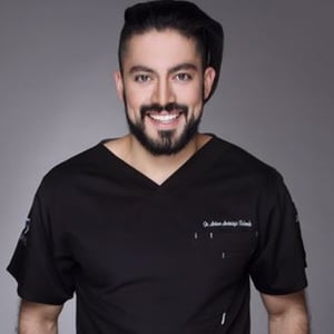 Dr Arturo Arciniega V