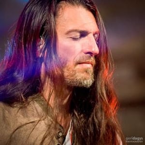 Estas Tonne