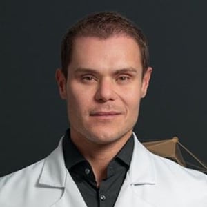 Dr Guilherme Corradi