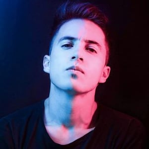 ＪＵＬＩＡＮ  ＢＥＴＡＮＣＵＲ