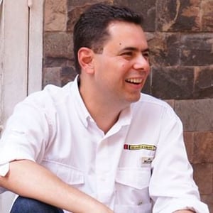 Antonio Ecarri Angola