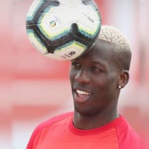 Luis Advincula