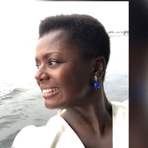 Adriana Alves Anquier