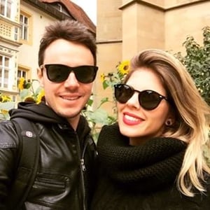 Halley E Ju Pelo Mundo