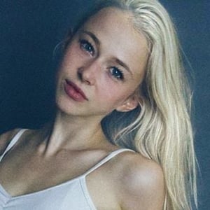 Iva Mireille De Martel