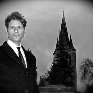 Crispin Hellion Glover