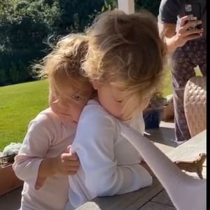 Tu Luna  The World Is Yours