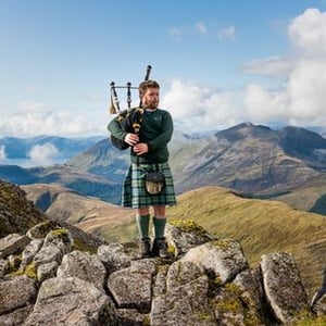 Munro Bagpiper