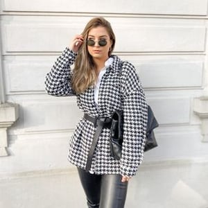 Zoe  Belgian Blogger