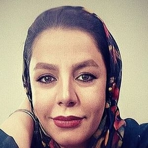 Parisa Siyar Tranh Sra