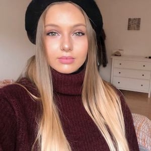 J E S S I C L M L  R Q U E Z