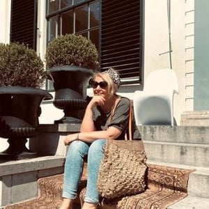 Alexandra Van Rennes