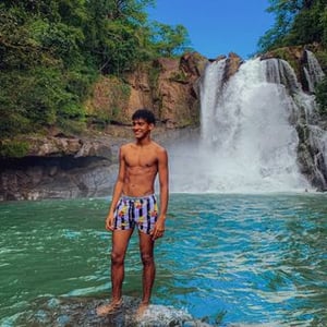 Roberto Romar Gilbert M