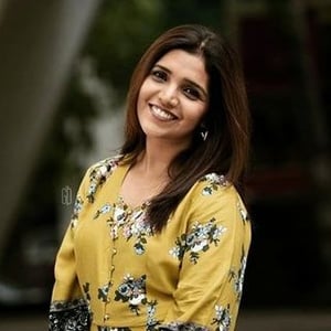 Nidhi loves Mukta