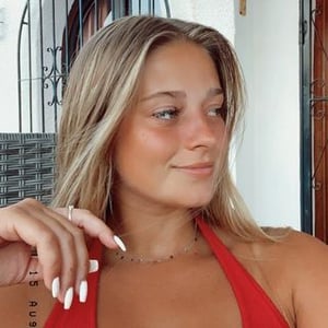 Anouk Van Pottelberghe